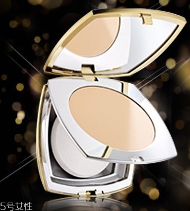 雅詩蘭黛粉餅?zāi)目詈?？補妝定妝的神器