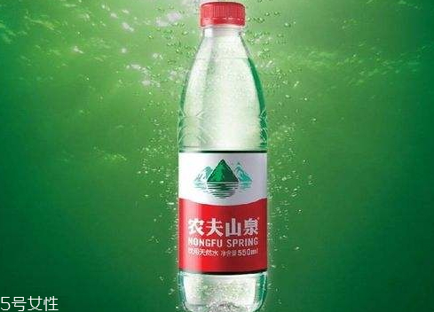 農(nóng)夫山泉可以燒開喝嗎 燒開了營(yíng)養(yǎng)就少了 農(nóng)夫山泉可以燒開喝嗎 燒開了營(yíng)養(yǎng)就少了