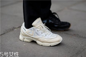 運(yùn)動鞋一定要穿襪子嗎？最好是穿上襪子