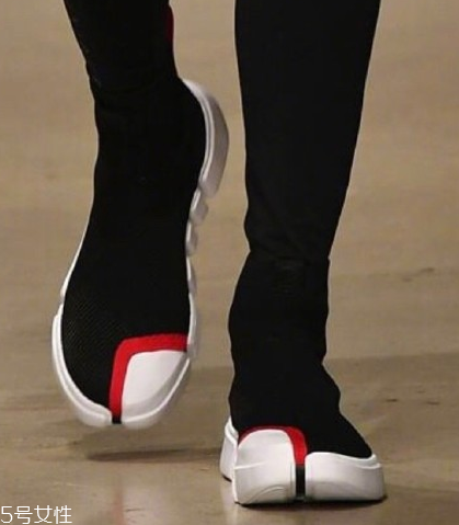 李寧紐約時裝周走秀款悟道球鞋在哪買_多少錢？