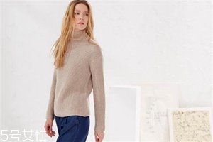 早春穿什么款式毛衣好看？三款毛衣解鎖新時尚