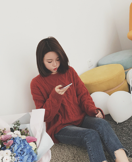 早春穿什么款式毛衣好看？三款毛衣解鎖新時尚