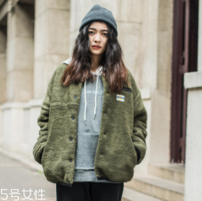 軍綠色外套怎么搭配？三種軍綠色外套百搭又獨立