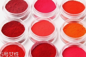 口紅粉怎么用？口紅色粉手工diy