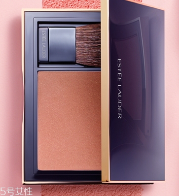 雅詩蘭黛腮紅怎么用？花漾傾慕腮紅漸變質(zhì)感