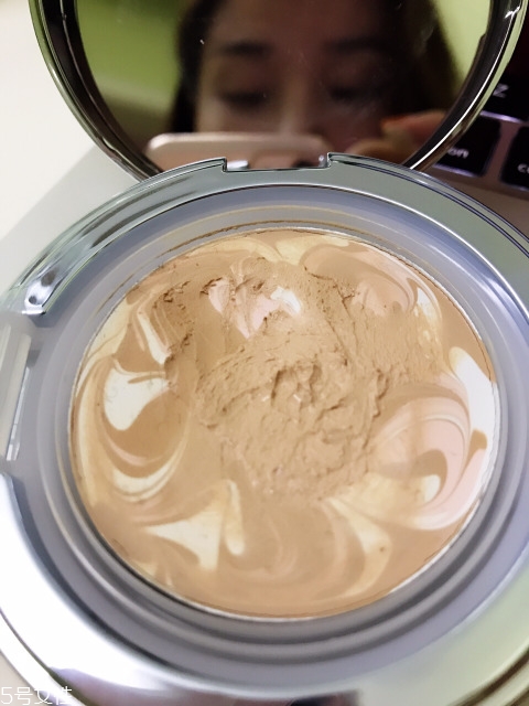 愛敬氣墊專柜多少錢？愛敬精華水粉霜氣墊bb