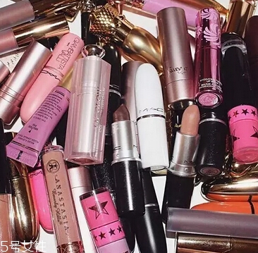 怎么選購韓國化妝品？女生化妝品必備清單