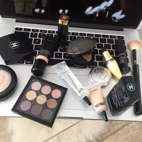 怎么選購韓國化妝品？女生化妝品必備清單