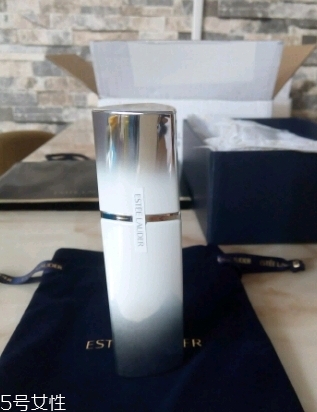 雅詩(shī)蘭黛晶透沁白精華怎么樣？一起來(lái)看看評(píng)測(cè)