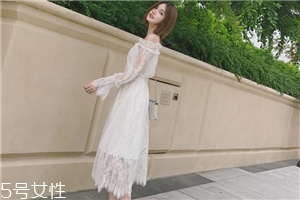 蕾絲長裙配什么上衣？優(yōu)雅氣質(zhì)小女人