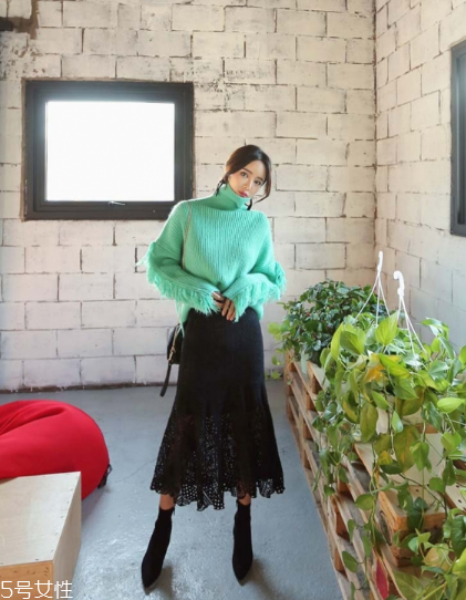 蕾絲長裙配什么上衣？優(yōu)雅氣質(zhì)小女人