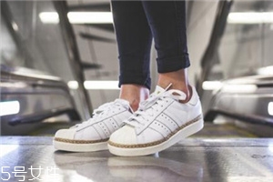 運動鞋鞋墊哪里買？賣鞋子的地方都有賣