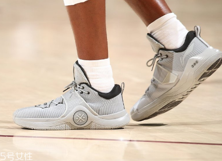 運(yùn)動(dòng)鞋鞋墊哪里買(mǎi)？賣(mài)鞋子的地方都有賣(mài)