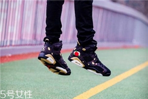 運動鞋鞋墊老往后面跑怎么辦？