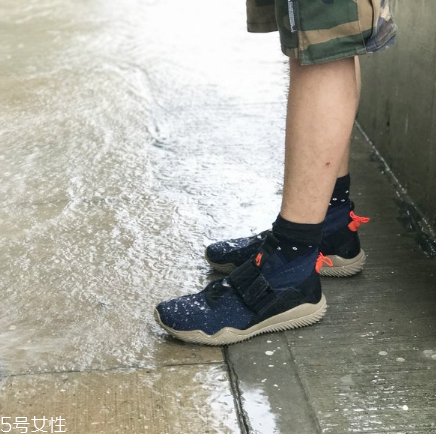 運動鞋輕好還是重好？不同運動需求不同