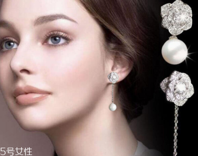 2018情人節(jié)戴什么東西好看？用精巧飾品讓他向你靠近