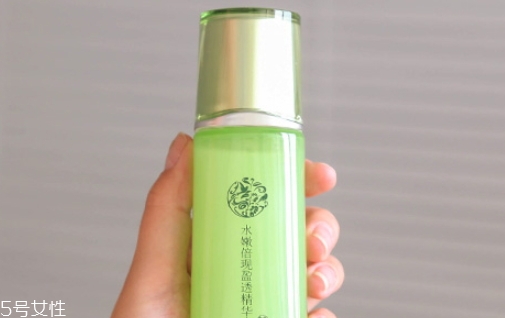 爽膚水有沉淀能用嗎？