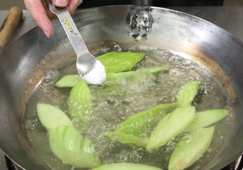 芥菜怎么炒好吃還不苦 芥菜怎么炒好吃還不苦