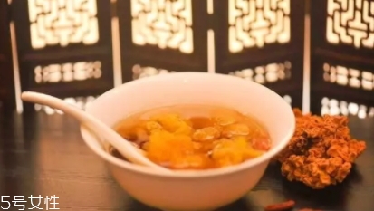 金耳怎么吃？金耳的做法