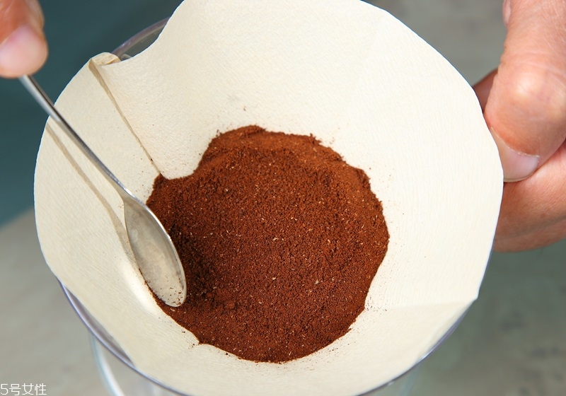 滴漏咖啡壺的使用方法 手沖步驟圖解 滴漏咖啡壺的使用方法 手沖步驟圖解