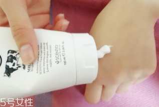 泰國BB洗面奶好用嗎？泰國Beauty Buffet洗面奶清潔度測評