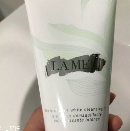 lamer海藍(lán)之謎和阿瑪尼哪個(gè)好？