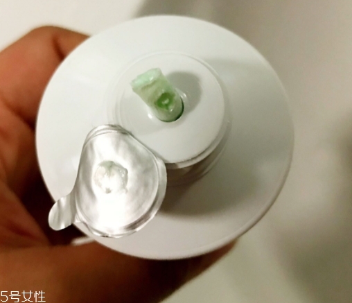 lamer海藍(lán)之謎和阿瑪尼哪個(gè)好？