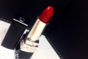 Dior迪奧999深度測評 dior烈焰藍金999經(jīng)典中的經(jīng)典