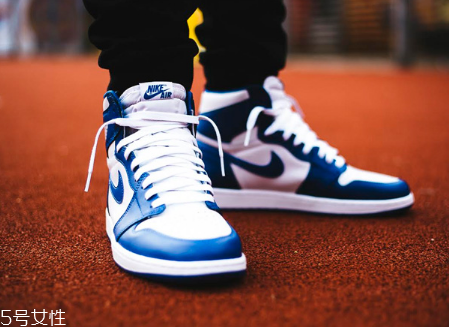 運動鞋有折痕印怎么辦？巧用雞蛋清來解決