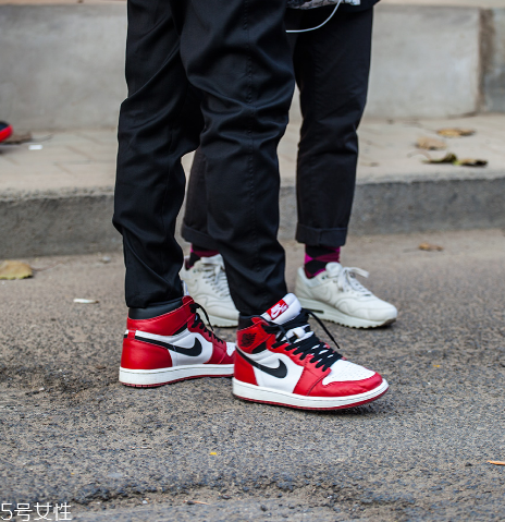 運(yùn)動鞋適合開車嗎？開車人士的最佳選擇