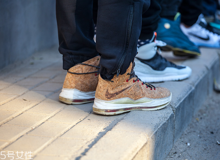 運(yùn)動鞋適合走遠(yuǎn)路嗎？要看鞋底的種類