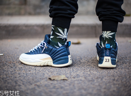 運(yùn)動(dòng)鞋發(fā)霉了怎么洗掉？霉斑清理要及時(shí)