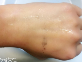 Attenir艾天然卸妝油好用嗎？打敗植村秀的卸妝冠軍