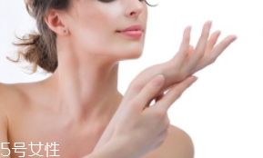 護(hù)手霜一天涂幾次最好？洗手后都可以涂