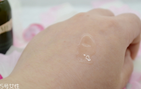 海藍(lán)之謎精華液多少錢？