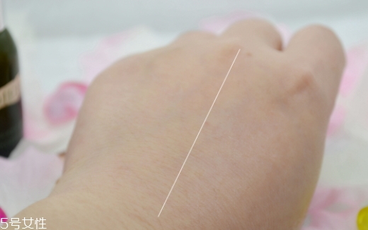 海藍(lán)之謎精華液多少錢？