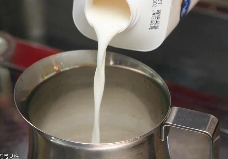 牛奶怎么打出奶泡 咖啡機打奶泡好選擇 牛奶怎么打出奶泡 咖啡機打奶泡好選擇