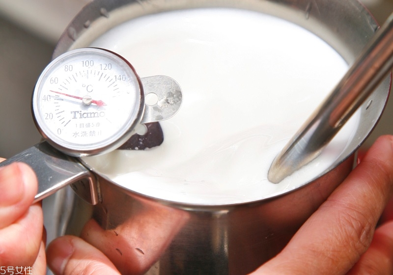 牛奶怎么打出奶泡 咖啡機打奶泡好選擇 牛奶怎么打出奶泡 咖啡機打奶泡好選擇