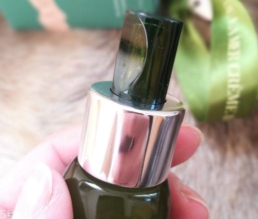 lamer海藍之謎精華液怎么用？