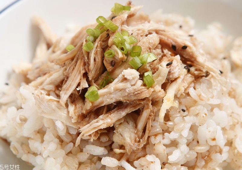 自制滴雞精的做法 這樣吃更有營養(yǎng) 自制滴雞精的做法 這樣吃更有營養(yǎng)