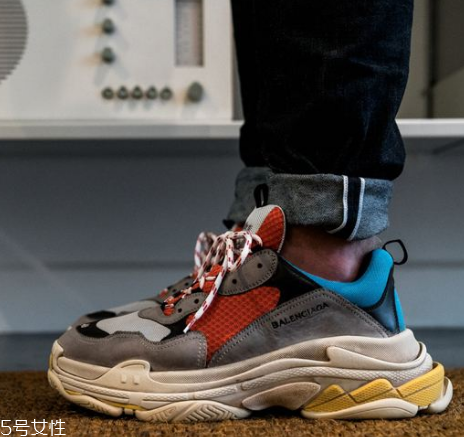 復古運動風怎么搭配？重回80年代潮流路線