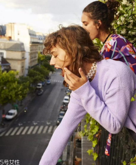 2018春季流行什么顏色衣服？帶你感受春季流行色