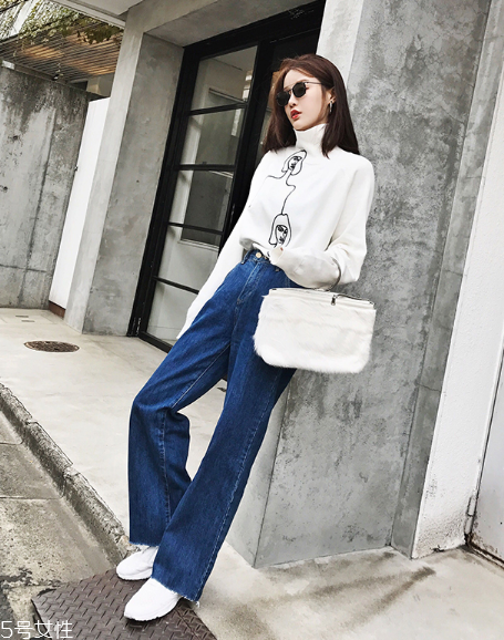 牛仔褲什么款式好看？2022最流行的牛仔褲