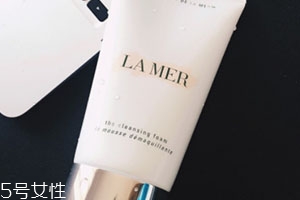 海藍(lán)之謎透潔面泡沫怎么用？璀璨凈透潔面泡沫