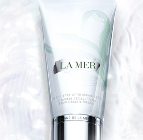 海藍(lán)之謎透潔面泡沫怎么用？璀璨凈透潔面泡沫