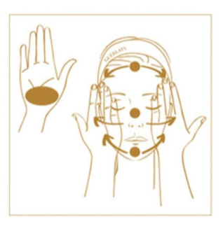 精華油有什么功效？三大功效拯救中年少女問題肌