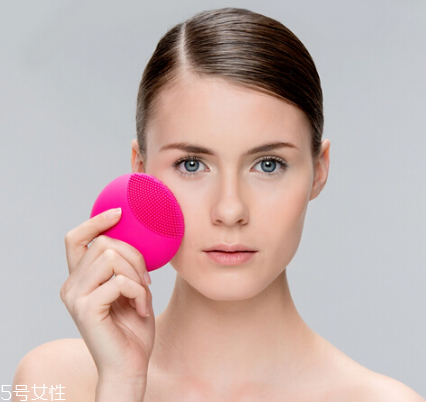 luna潔面儀可以天天用嗎？溫和清潔肌膚