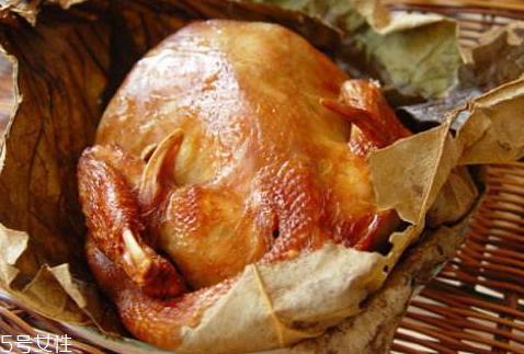 叫花雞可以放多久 視情況而定 叫花雞可以放多久 視情況而定