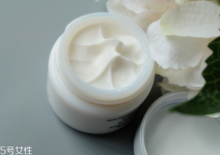 海藍(lán)之謎乳霜要乳化嗎？怎么乳化