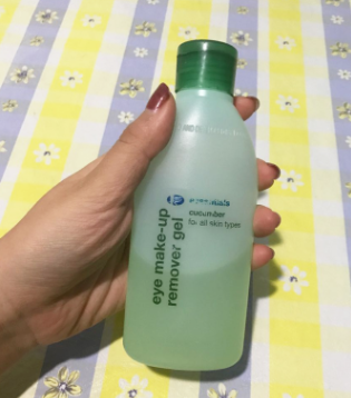 英國(guó)BOOTS小黃瓜卸妝水怎么用？干手干臉使用